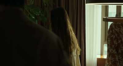 - Then, over here.
- Thank you. - Broker