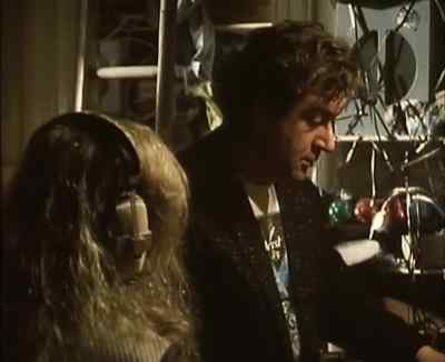 Then we switch on the turntable. - Takin' Over the Asylum