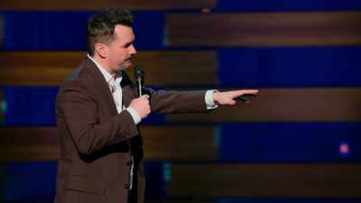Then there's a mansion over here... - Jim Jefferies: High n' Dry
