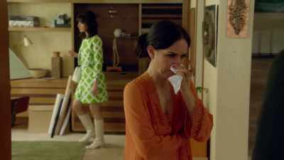 Theo took a shower
about an hour later. - Ms Fisher's Modern Murder Mysteries