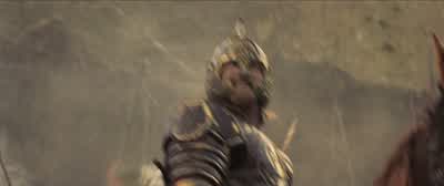 Théoden King stands alone. - The Lord of the Rings: The Two Towers