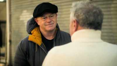 There was a big guy,
six-three, 240, - Ross Kemp: Mafia and Britain