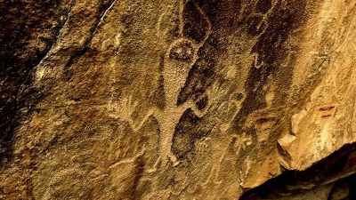 There is a spot where there are
26 different figures coming out, - Jack Osbourne's Night of Terror: UFOs