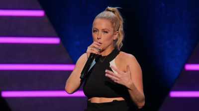 There is a world where you can admit
that something is difficult - Iliza Shlesinger: Unveiled