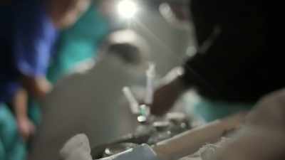 There are almost no antibiotics
left to stop the sepsis. - 20 Days in Mariupol