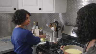 There are different ways
of making ghee, - What Am I Eating? With Zooey Deschanel