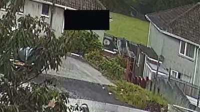 There are elements
about her behavior - Killers: Caught on Camera