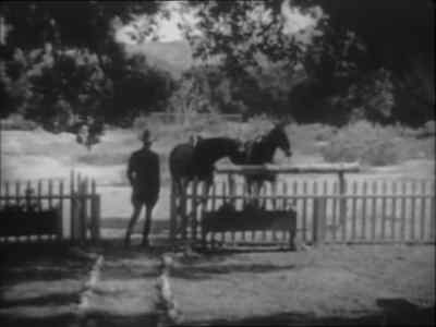 - There you are, honey.
- Alright, Dad. Now, I'll be right back. - West of the Divide