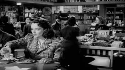 There you are, lady. - Stranger on the Third Floor