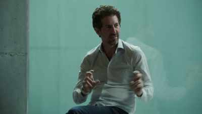 -: There are more and more stories - Inside the Mind of a Con Artist