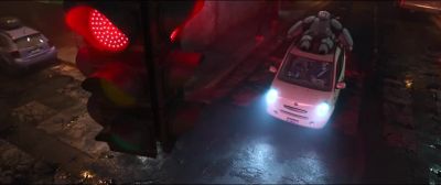 There are no red lights in a car chase - Big Hero 6