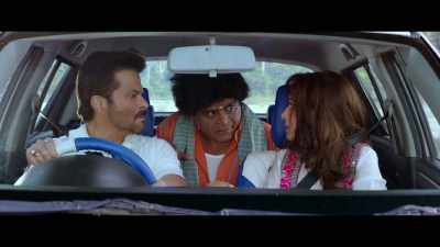 There are only coats here - Total Dhamaal