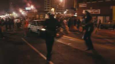 THERE ARE PEOPLE
ALL OVER AND, UH, - LA 92