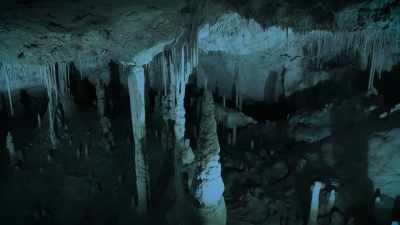 There are stalactites, things
hanging down from the edges - Alien Abduction: Answers