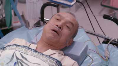 There are three slopes in life. - When I Get Home, My Wife Always Pretends to be Dead