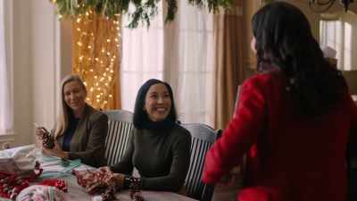 There you are! You're late! - Saying Yes to Christmas