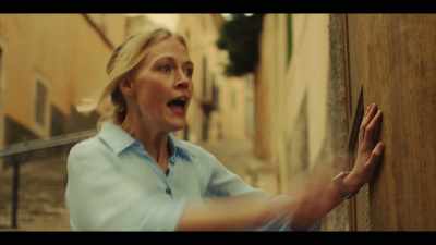 - There! Blue car! - The Mallorca Files