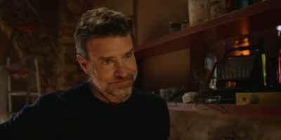 -There you go.
-[chuckles] - La Dolce Villa