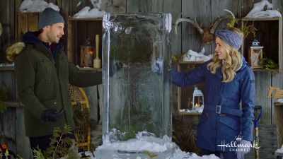 There you go, you got it.
I knew you'd pick it up. - Baby, It's Cold Inside