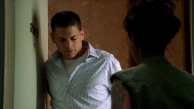 - There you go.
- Hey. Thank you. - Prison Break