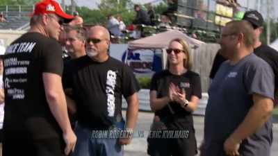- There you go, right there.
- [Boosted] Robin Roberts and Eric Kvilhaug. - Street Outlaws No Prep Kings Team Attack