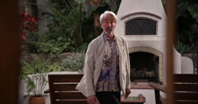 There you go. - Grace and Frankie