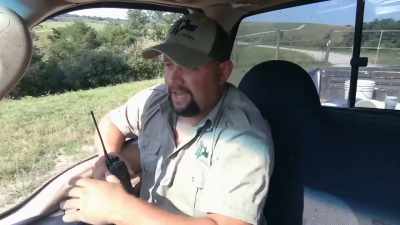 There we go. - Secrets of the Zoo