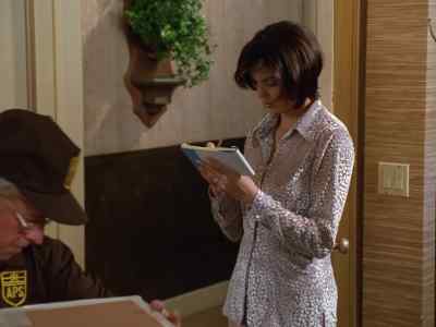- There you go.
- There you go. Thanks. - Lois & Clark: The New Adventures of Superman