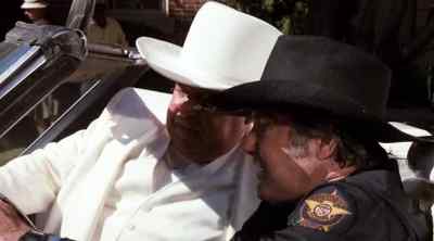 There it goes. - The Dukes of Hazzard