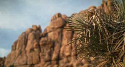 There were huge rock
formations everywhere. - Parallax