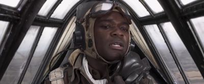 There it is, boys.
Get your scorecards ready. - Red Tails