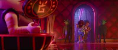-There she is, my Glinara!
Look at you! - Playmobil: The Movie