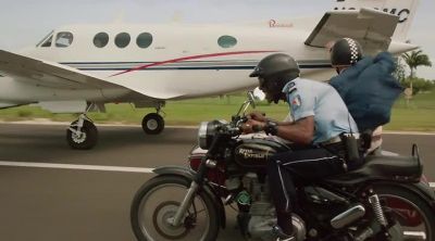 There she is! Martha! - Death in Paradise