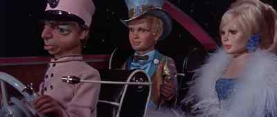 There it is, m'lady. Straight ahead. - Thunderbirds Are GO