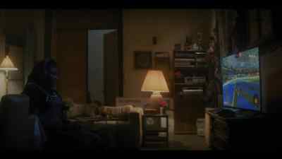 - There it is.
- Oh, it's cute. - The Chi