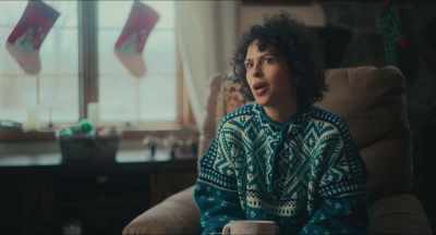 - There it is.
Only when it's right for Mary. - Christmas Cowboy