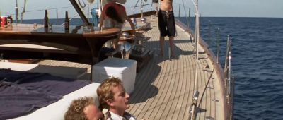There it is. - Open Water 2: Adrift