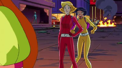 There she is.
- Sam. - Totally Spies!