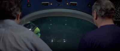 - There he is.
- Stay away from that port. - The Neptune Factor