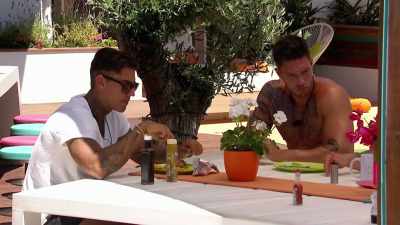 ‐There is.
‐Yeah. Because homo sapiens - Love Island