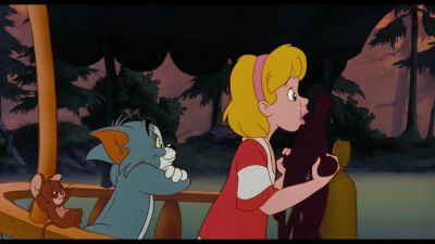 There it is There's the cabin - Tom and Jerry: The Movie