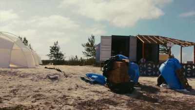 There were just pallets
of liquor bottles - Fyre Fraud