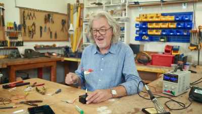 There. Look,
my plants have dried out. - James May and the Dull Men
