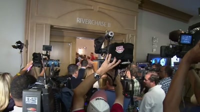 There may be two other questionable
autograph-signing sessions. - Untold: Johnny Football