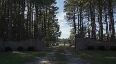There may have been
a closer relationship - Murdaugh Murders: Deadly Dynasty