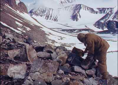 'There is much for us all to do
while the daylight lasts. - Scott of the Antarctic