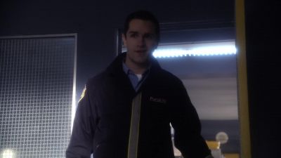 There must be some mistake.
I don't know you. - Smallville