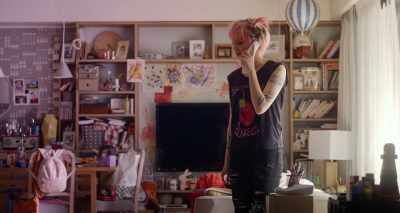 There must be something wrong
with Miss Kana. - It Comes