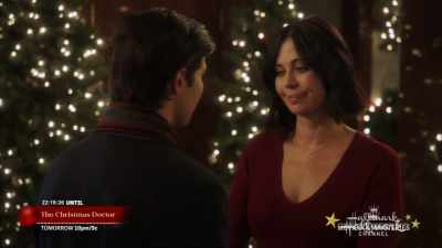 There was nothing
between me and Beau - Meet Me at Christmas