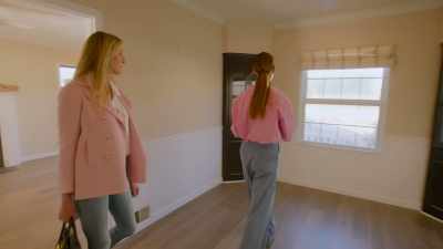 There is quirky features
throughout the home, - Selling The OC